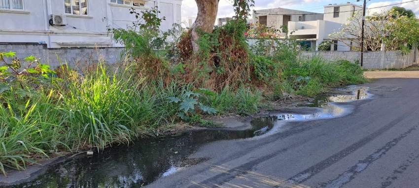 Residential land for sale at Coromandel :340 m², 90 toises - 1 - Land  on Aster Vender