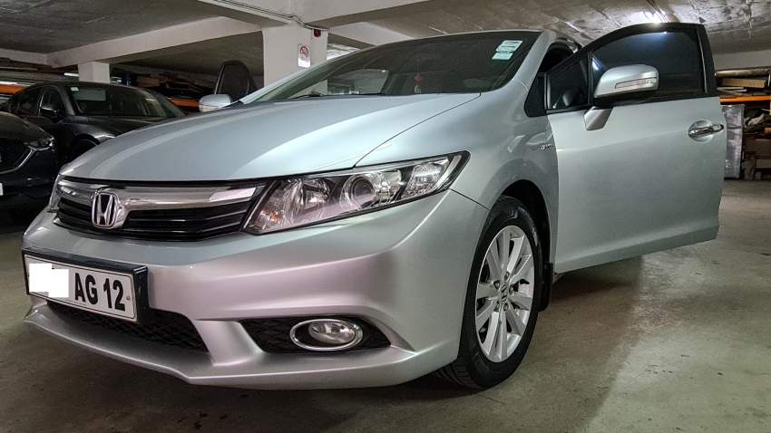 Honda Civic (Sept 2012) , Grey Metallic - 3 - Family Cars  on Aster Vender