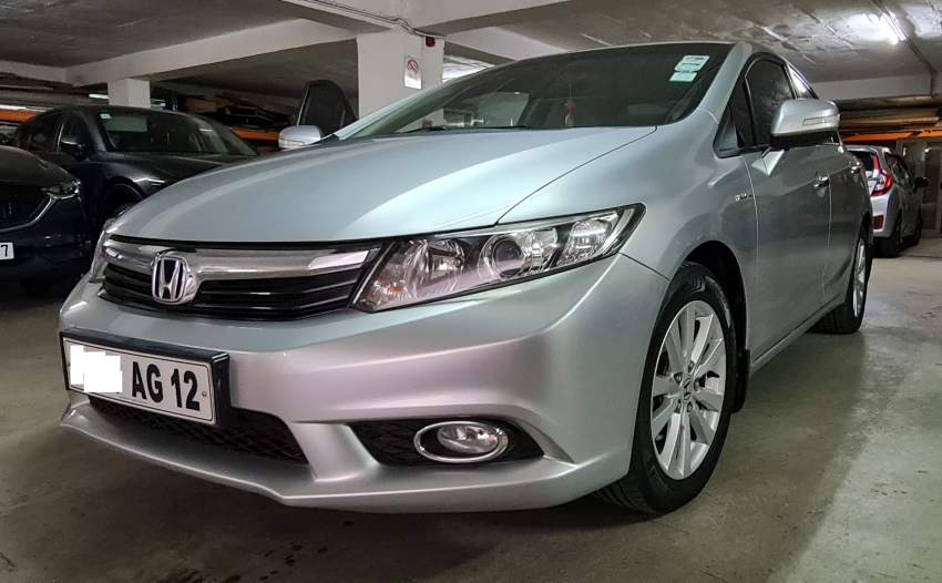 Honda Civic (Sept 2012) , Grey Metallic - 4 - Family Cars  on Aster Vender