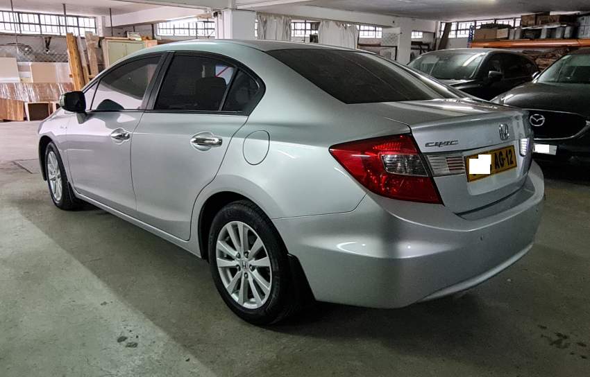 Honda Civic (Sept 2012) , Grey Metallic - 1 - Family Cars  on Aster Vender