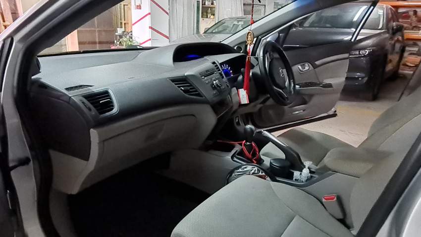Honda Civic (Sept 2012) , Grey Metallic - 2 - Family Cars  on Aster Vender