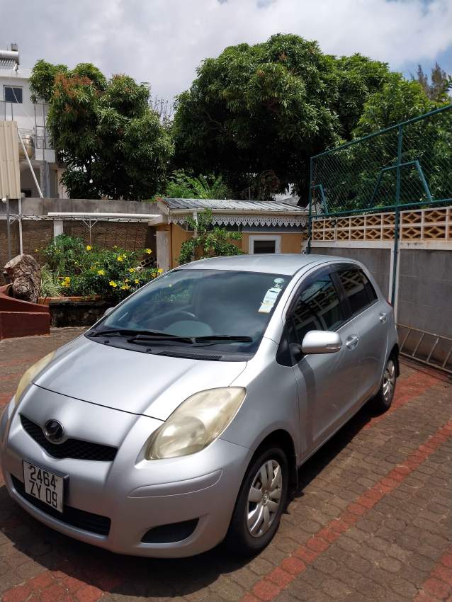 2009 Toyota Vitz For Sale - 1 - Family Cars  on Aster Vender