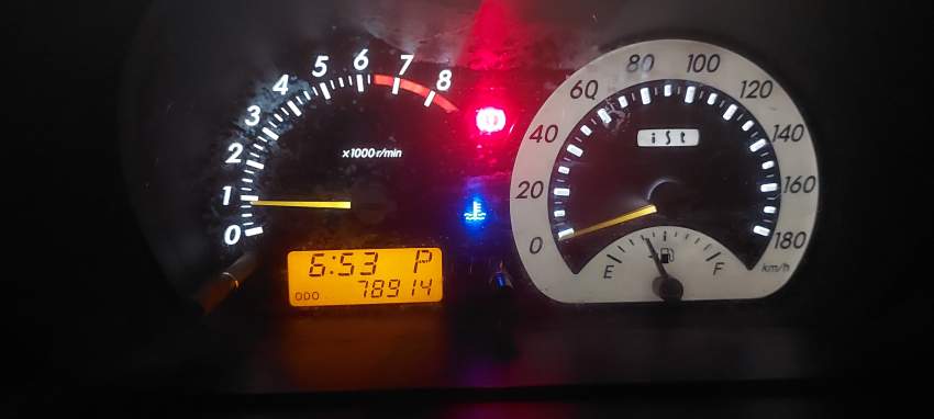 Toyota IST 2007 (Automatic) - 275000rs - 4 - Compact cars  on Aster Vender