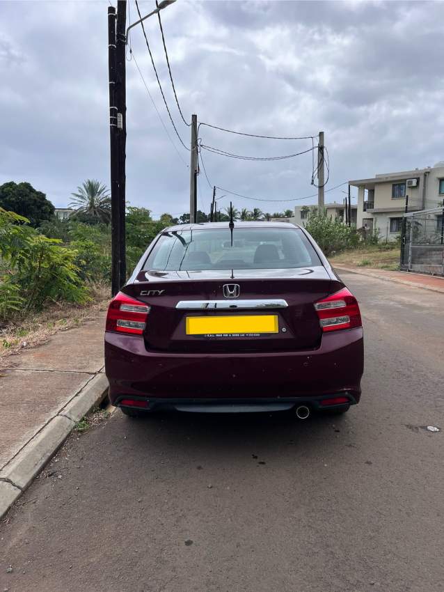 Honda City 2012 - 3 - Family Cars  on Aster Vender