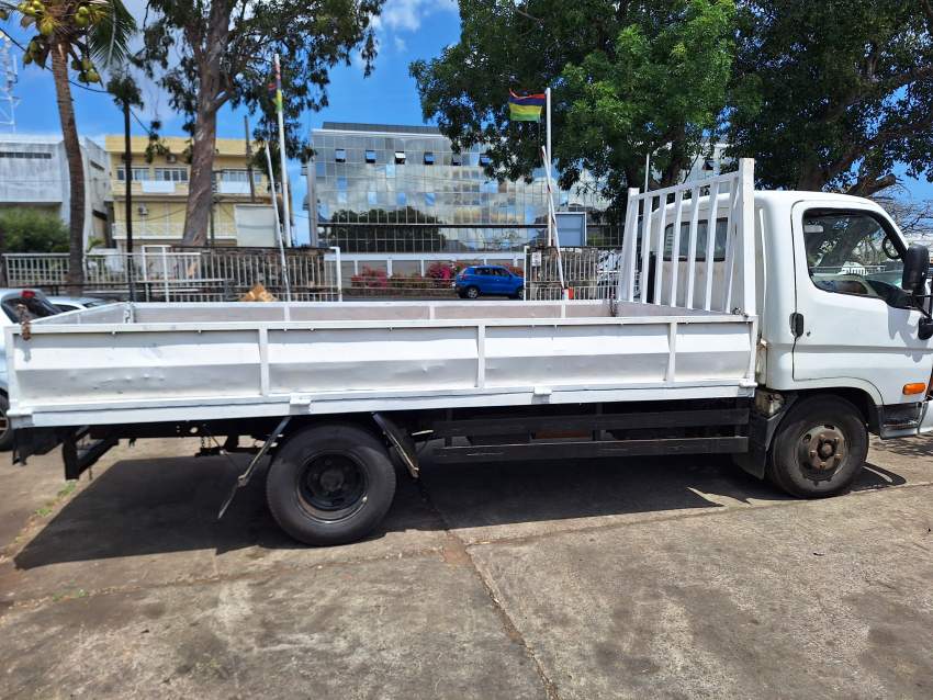 HYUNDAI TRUCK HD65 - 2 - Small trucks (Camionette)  on Aster Vender