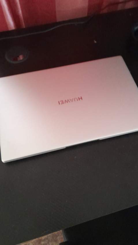 Laptop Hwawei Matebook D15 on Aster Vender