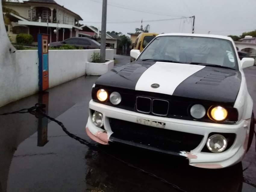 BMW E34 518i - 0 - Sport Cars  on Aster Vender