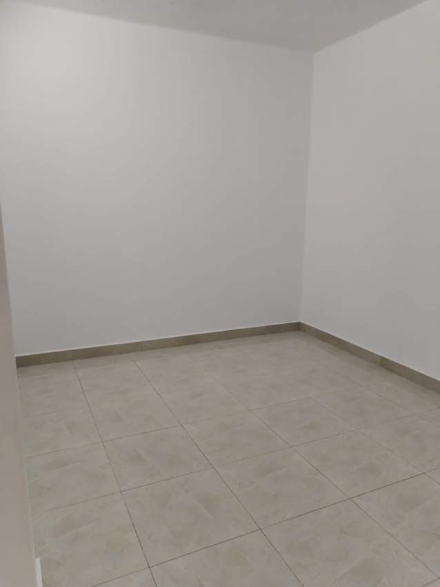 MAISON - 2 CHAMBRES - NON-MEUBLÉ - 140 M² A GOODLANDS - 4 - House  on Aster Vender