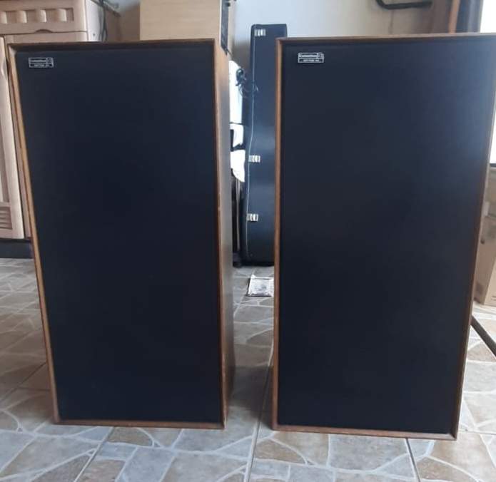 Speaker Celestion for sale / a vendre on Aster Vender