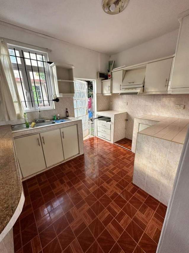 House for Sale in Albion - 5 - House  on Aster Vender