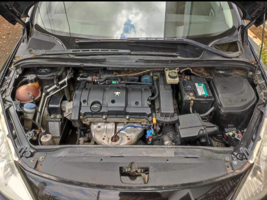 Convertible car - 5 - Luxury Cars  on Aster Vender