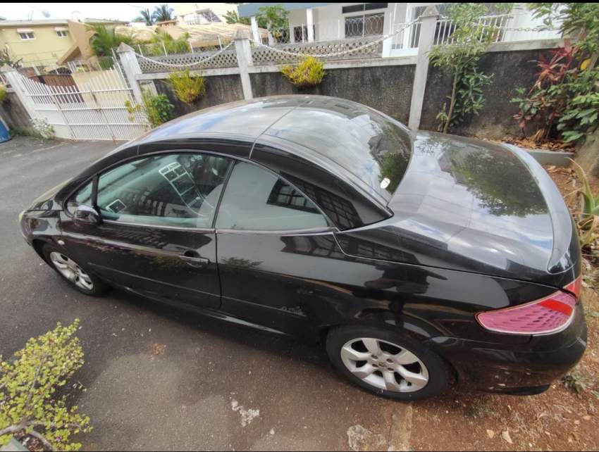 Convertible car - 2 - Luxury Cars  on Aster Vender