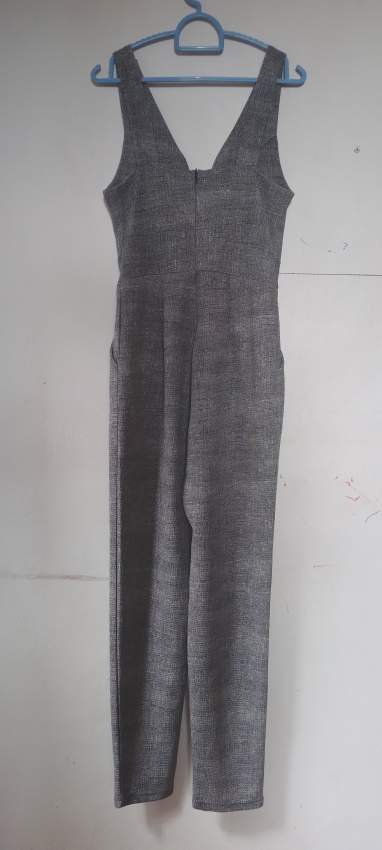 JUMPSUIT AVEC POCHES - 1 - Pants & Leggings (Women)  on Aster Vender