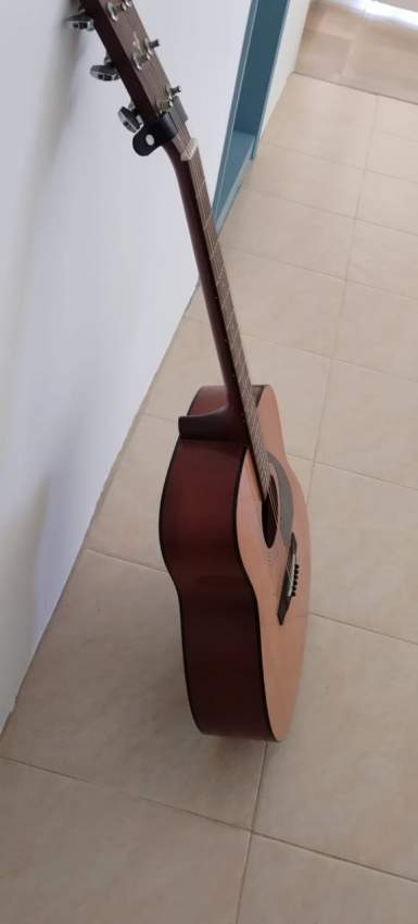 Yamaha Folk Acoustic Guitar - 1 - Accoustic guitar  on Aster Vender