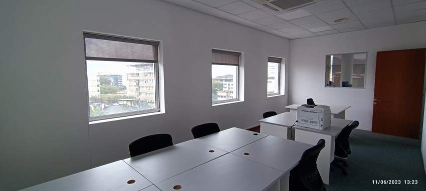 Espace de bureau a louer - Silver Bank Tower, Ebene - 2 - Office Space  on Aster Vender