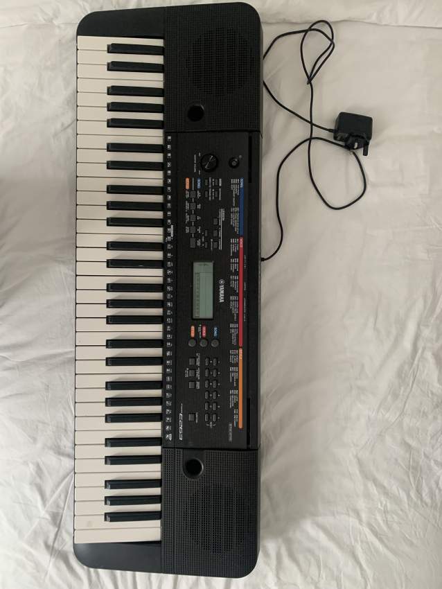 Yamaha  piano keyboard e263 - 0 - Electronic piano  on Aster Vender