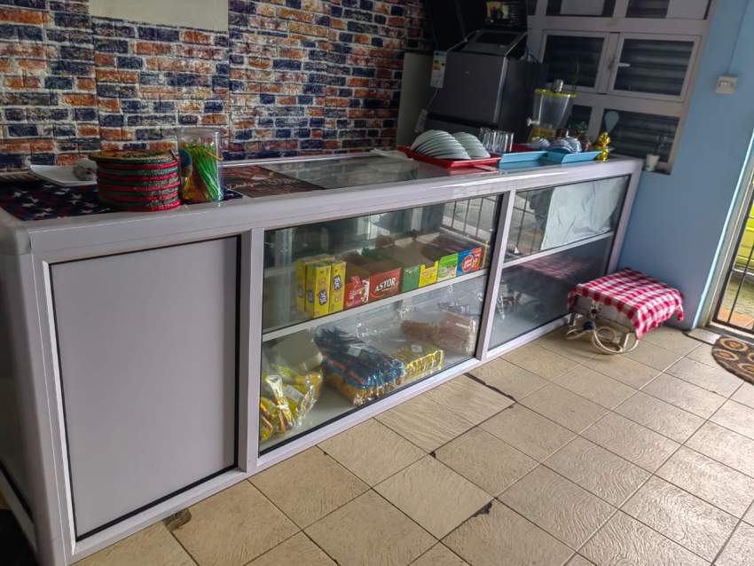 Aluminium Food Showcase - 2 - Others  on Aster Vender