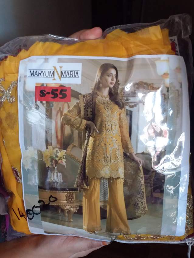 Ladies suit - 6 - Suits (Women)  on Aster Vender