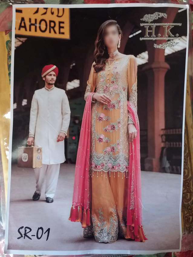 Ladies suit - 4 - Suits (Women)  on Aster Vender