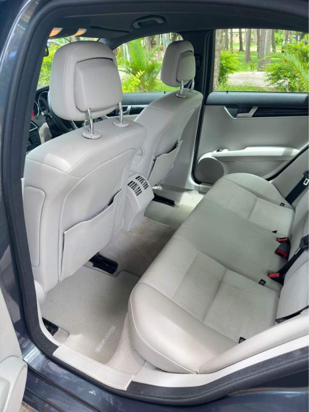 Mercedes AMG C180 - 1 - Luxury Cars  on Aster Vender