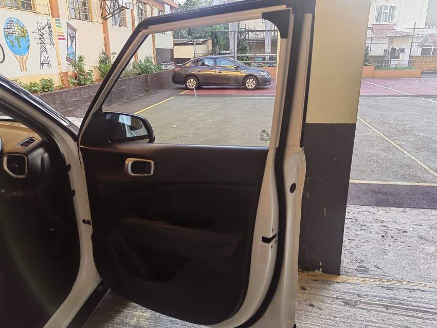 Hyundai Venue - 1 - SUV Cars  on Aster Vender