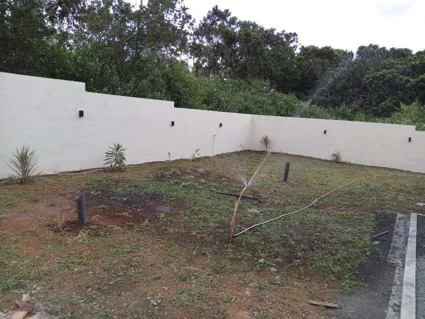 House - 5 - House  on Aster Vender