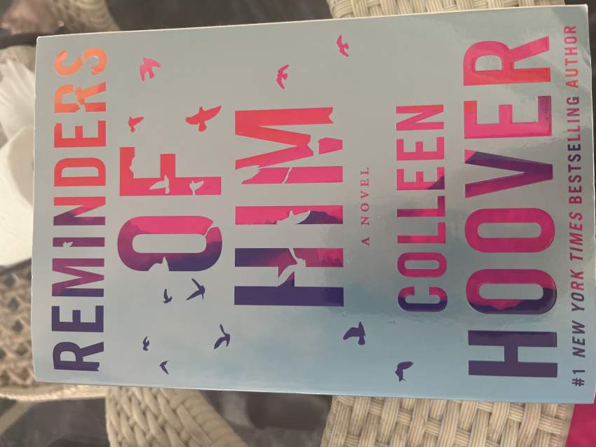 Colleen Hoover - 0 - Fictional books  on Aster Vender