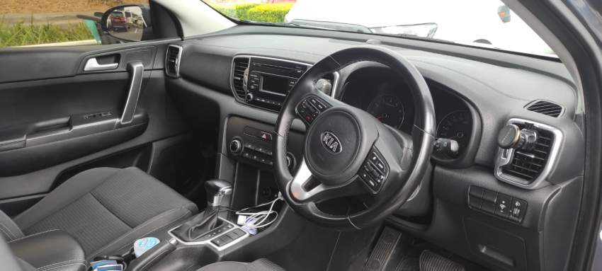Kia Sportage - 3 - SUV Cars  on Aster Vender