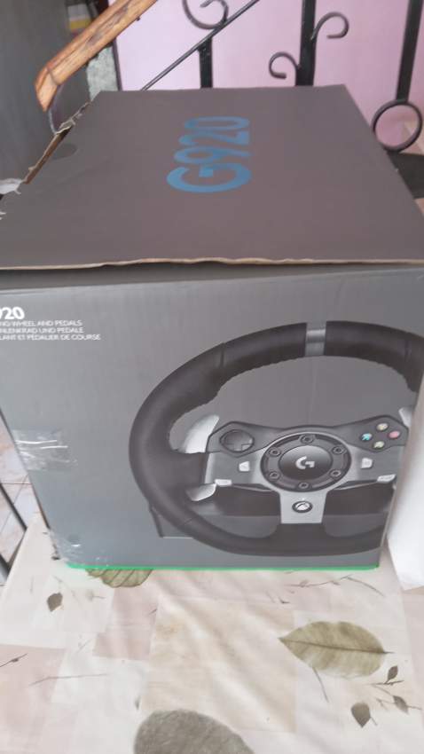 Logitech G920 for Xbox and PC - 2 - Xbox 360  on Aster Vender