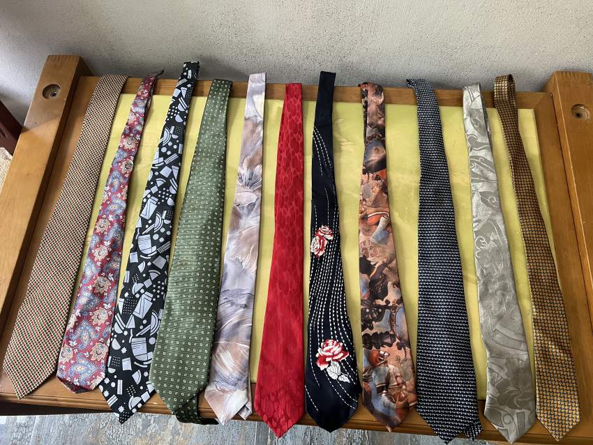 Tie(s) - 0 - Suits (Men)  on Aster Vender