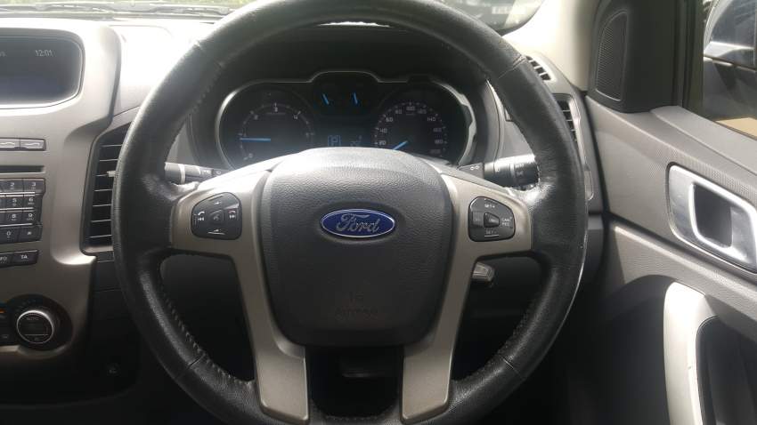 2012 Ford Ranger 3.2 Limited - 7 - Pickup trucks (4x4 & 4x2)  on Aster Vender