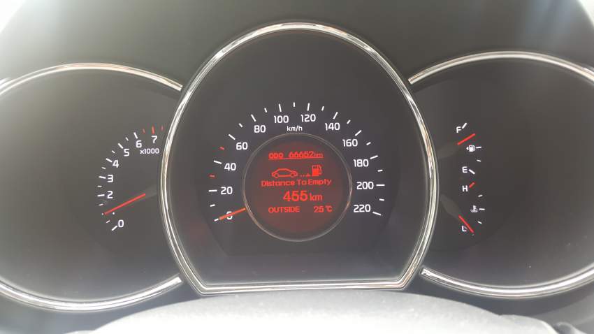 2012 Kia RIo 1.4 Sedan - 7 - Family Cars  on Aster Vender