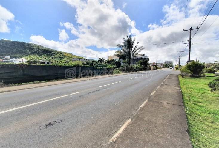 92 PERCHES ON MAIN ROAD PHOENIX - 0 - Land  on Aster Vender