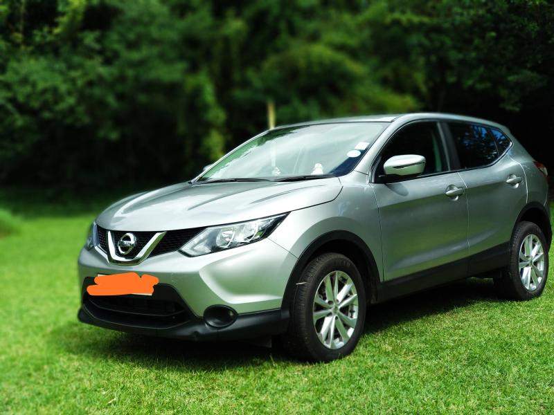 Nissan Quashqai CVT - 4 - SUV Cars  on Aster Vender