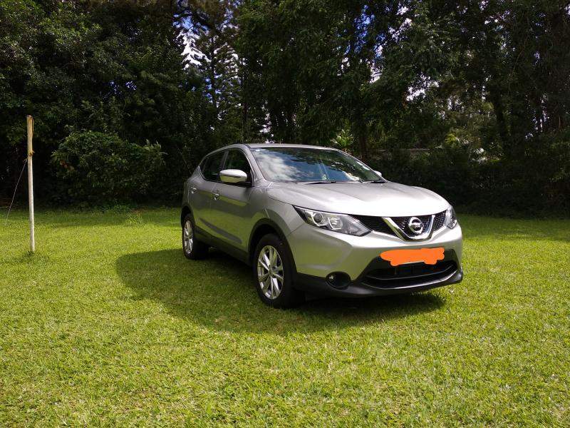 Nissan Quashqai CVT - 1 - SUV Cars  on Aster Vender