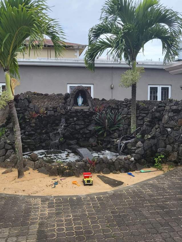 House / Villa - 4 Bedrooms - 325 m² - 5 - House  on Aster Vender