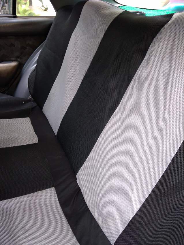 Voiture Toyota Corolla Année 2000 En bon condition - 2 - Family Cars  on Aster Vender