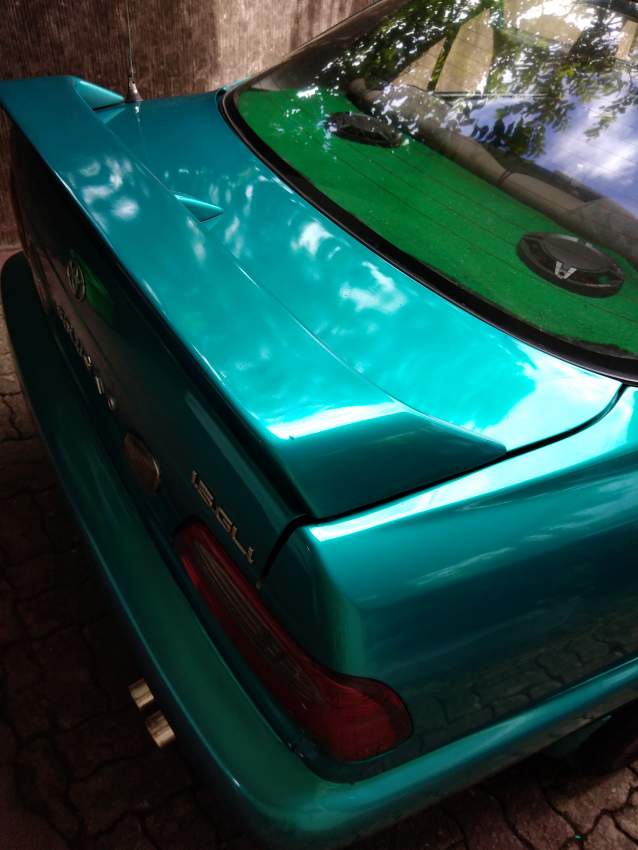 Voiture Toyota Corolla Année 2000 En bon condition - 6 - Family Cars  on Aster Vender