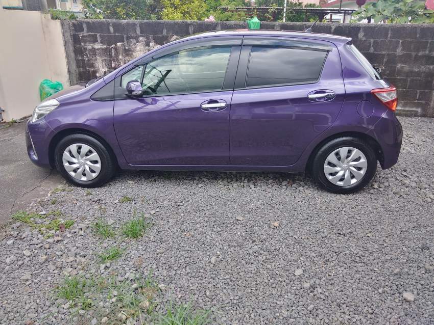 Toyota vitz purple 2019 - 3 - Family Cars  on Aster Vender