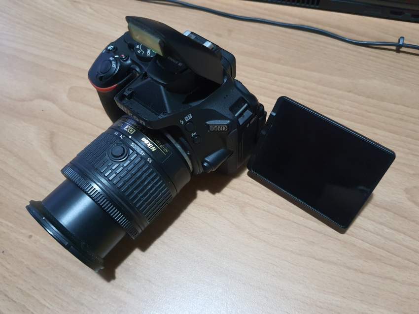 Camera Nikon D5600 + 18-55 lens