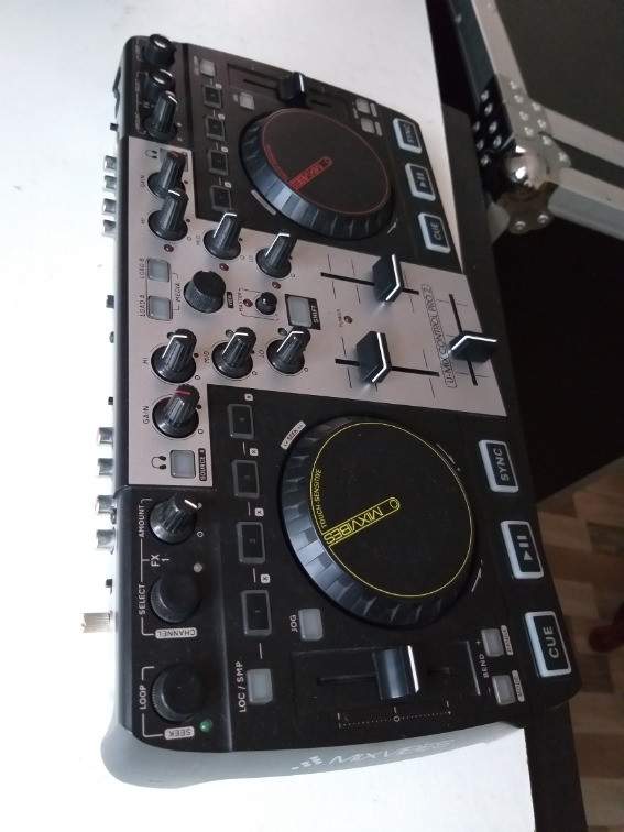 DJ Sound System - 1 - Other Musical Equipment  on Aster Vender