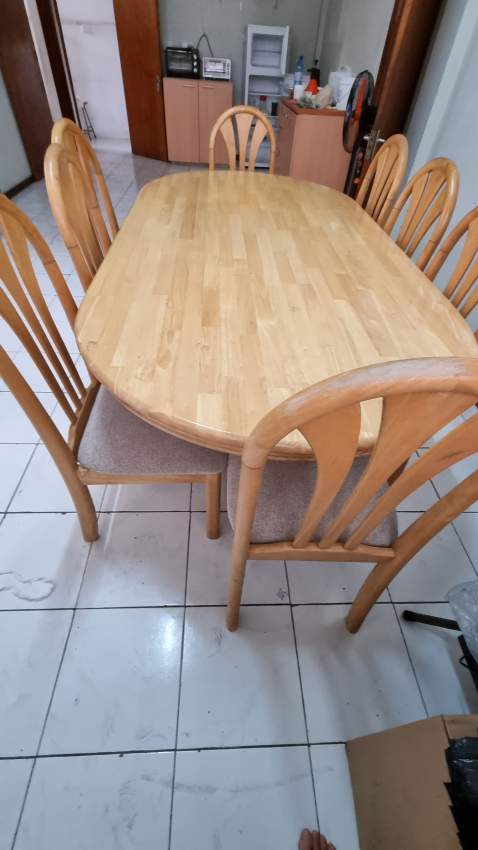 Grande table a manger en bois + 8 chaises - 6 - Table & chair sets  on Aster Vender