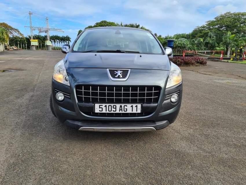 Peugeot 3008 - 1 - SUV Cars  on Aster Vender