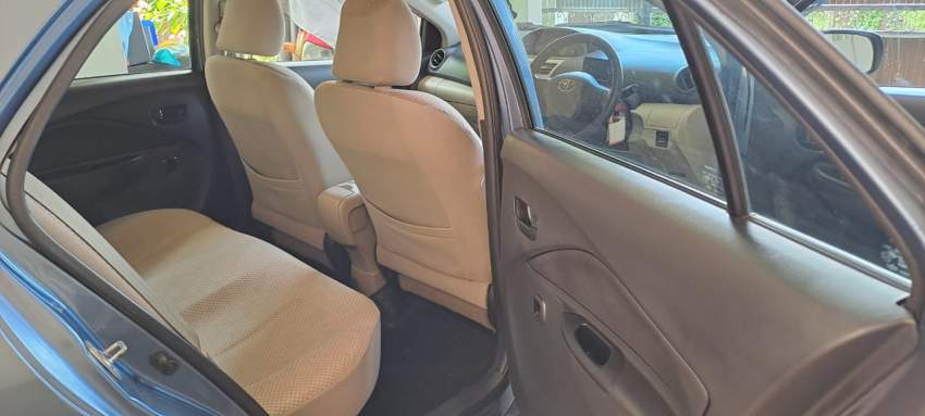 Toyota(Yaris) Sedan - 4 - Compact cars  on Aster Vender