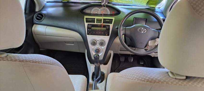 Toyota(Yaris) Sedan - 2 - Compact cars  on Aster Vender