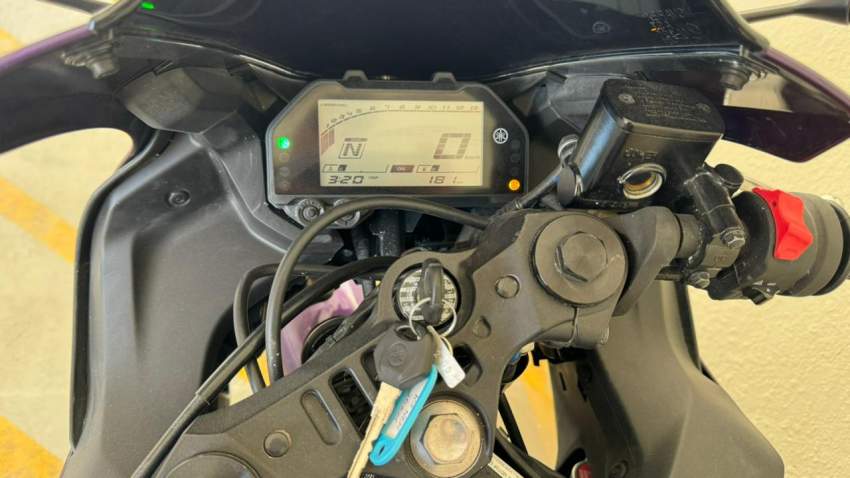 2023 Yamaha R3 - 1 - Sports Bike  on Aster Vender