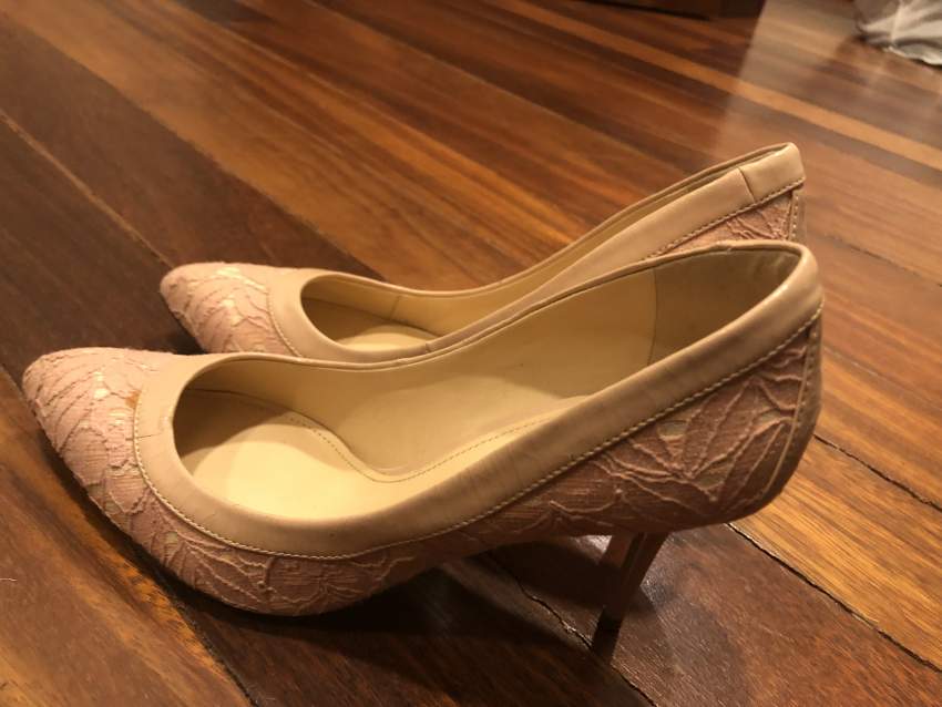 Pink shoes heels