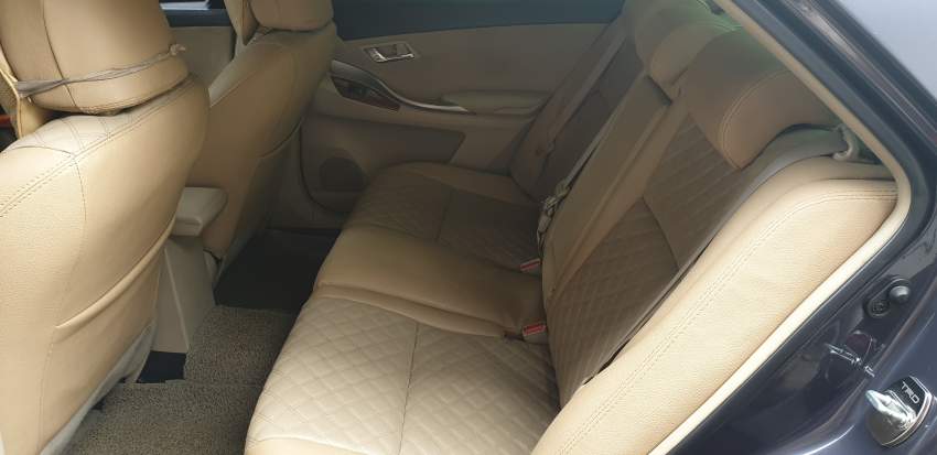 Toyota premio 2013 1.8L - 2 - Luxury Cars  on Aster Vender