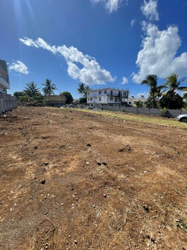 TERRAIN DE 20 PERCHES À GRAND BAIE PROCHE DE LA CROISETTE - 0 - Land  on Aster Vender
