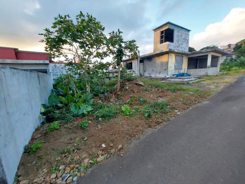 Land - 4 - Land  on Aster Vender